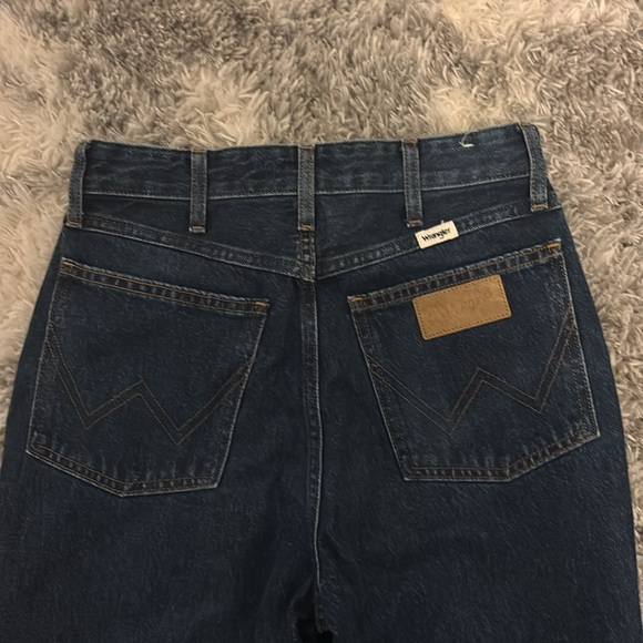 Wrangler Wander Jeans 26 X 32 | Stylish Women's Denim - Picture 7 of 7